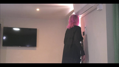 Maggie Moon: Entiendo por error en tu habitación y terminamos follando