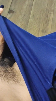 Man Jerks off a Big Load in His Sweatpants After Doing His Morning Exercise