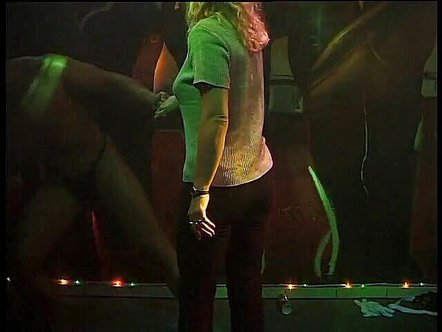 Lucky Cooch: Chica se moja por su baile