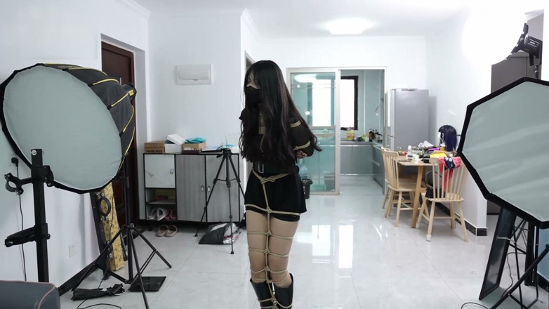 Asian bondage: The Bound Girlfriend Moved Around the Living Room, Which Was...