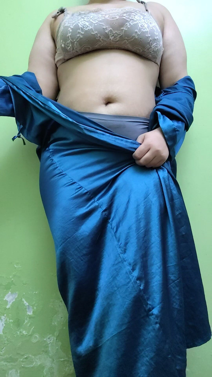 Ali Muhammad: Oh, La Mia Vagina! Sono Completamente Nuda!