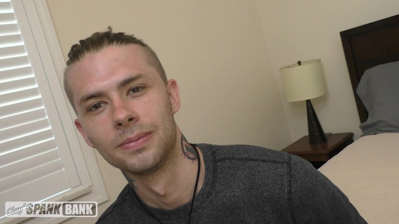 Raunchy Bastards: Str8 tatuerad oskuld tonåring suger sin första kuk