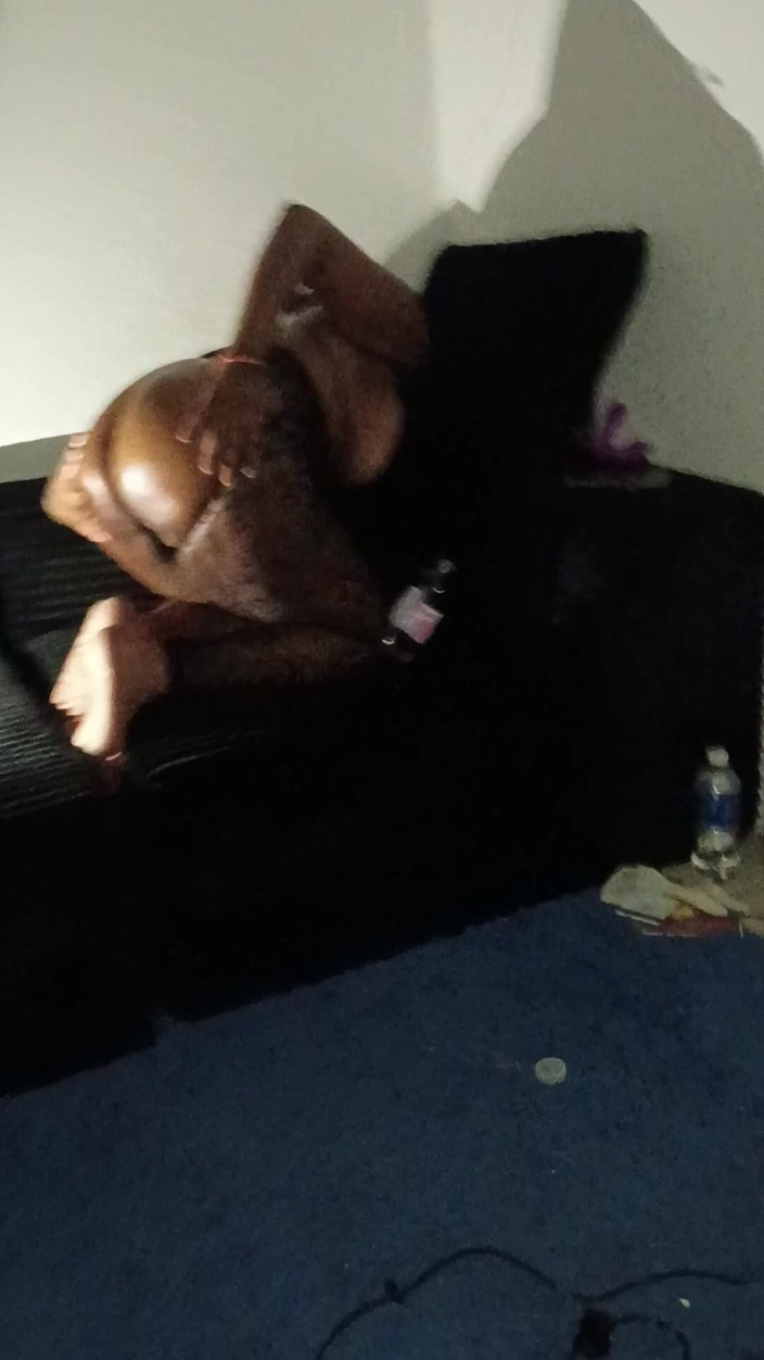 Lola Tha Pink Bunny: Oil up the Bunz!! (ebony POV)