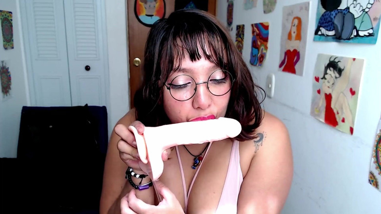 Nana Bela: Dildo Besar Dan Krim Di