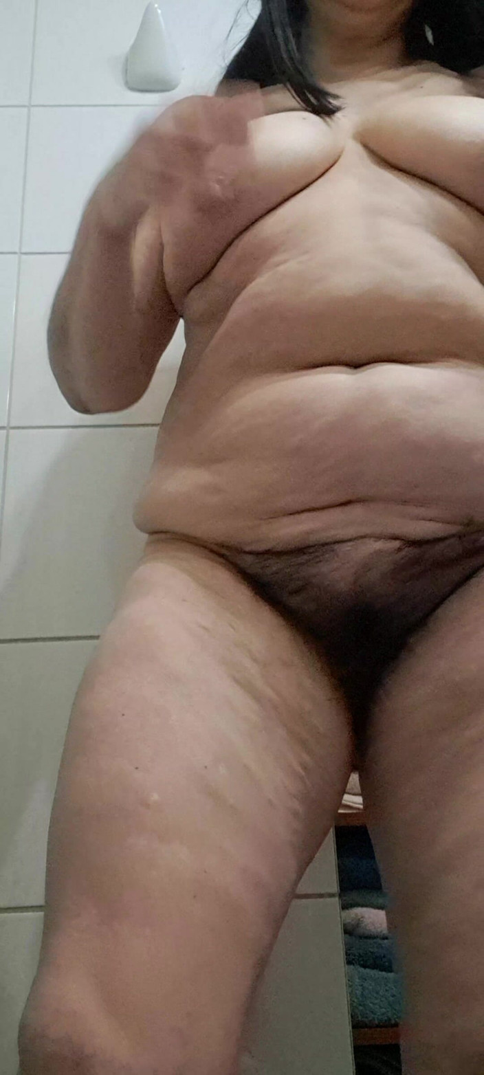 Mommy big hairy pussy: Tunjukkan Pepek Berbulu Sebenar