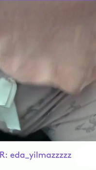 Amsturbation im schlafanzug - türkische MILf - türkischer porno
