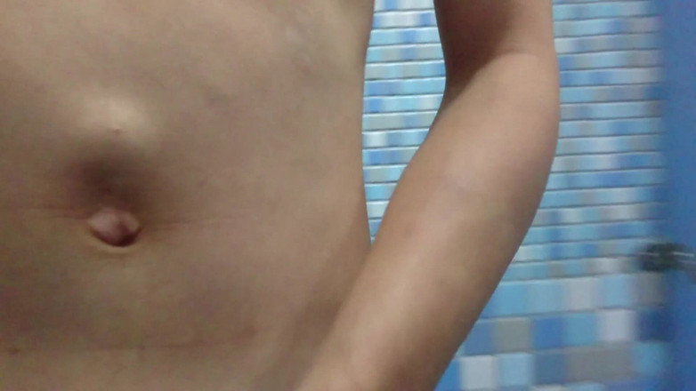 Gaysian fun: Baño público urinario desnudo masturbarse