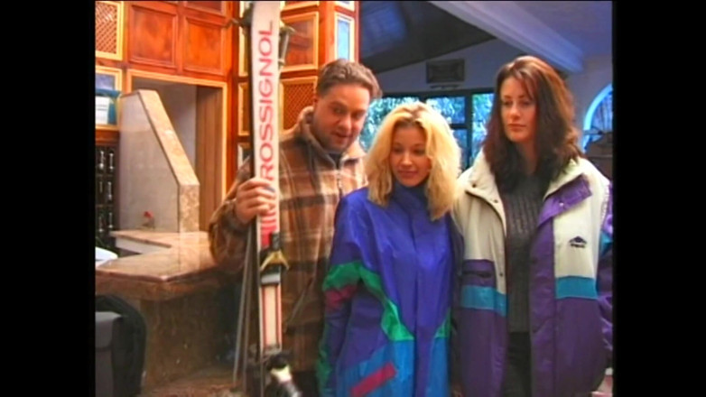 Dark Holes: เกิดมาเพื่อถูกทำลาย