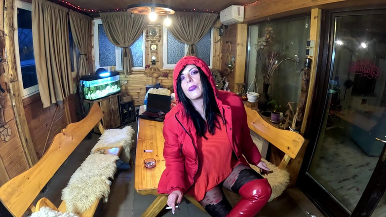 MilfyCalla: Kouření doutníku &amp; Roztrhané punčocháče - Masáž kundičky a stříkání na moji...