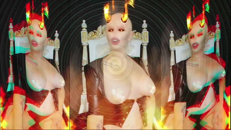 Goddess Misha Goldy: Sono la tua lussuriosa nuova religione e nuovo Dio oscuro...