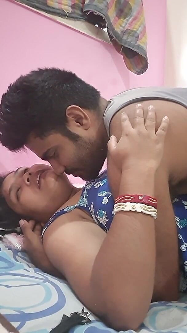 Mridulmadhu: Marido esposa deshi sexy vídeo