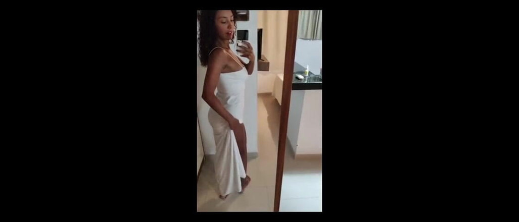Nati Roza: Caminhada na praia