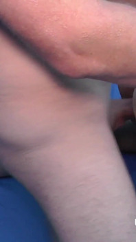 Creampie Gangbang Party Con La Teen Bionda Tedesca Laurali