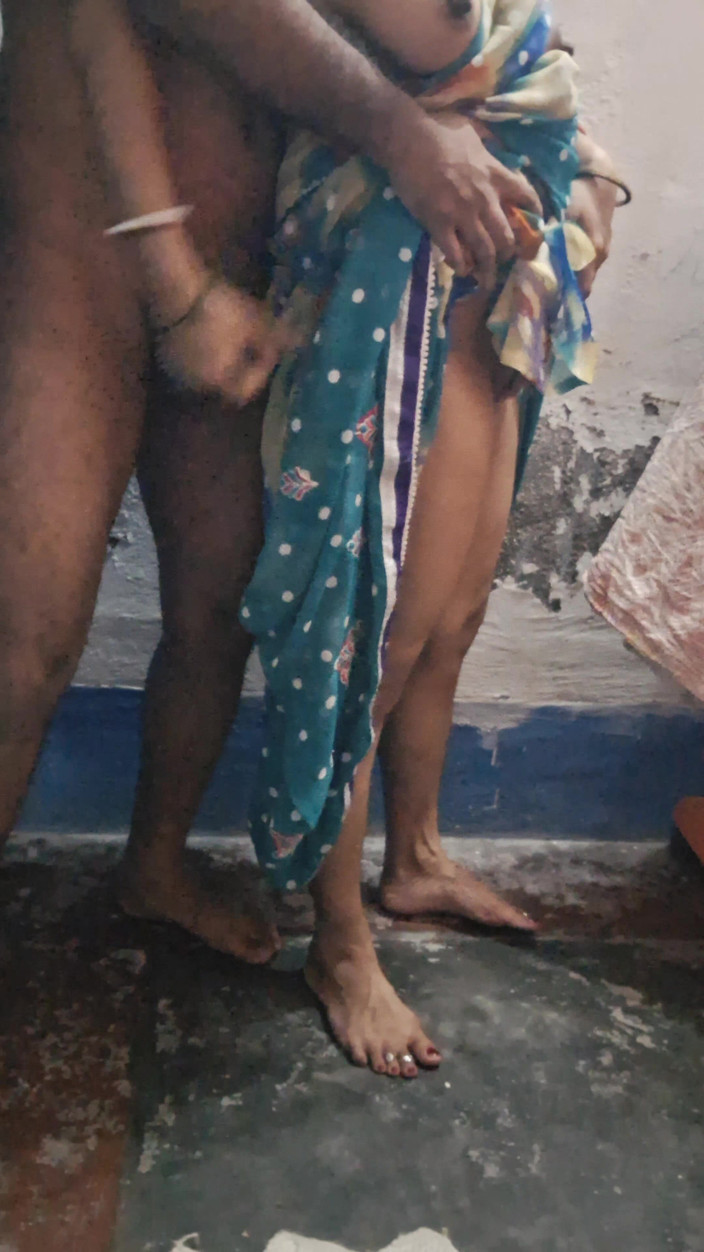 Busty Banuu: Sıcak Köy Yenge Ki Chudai
