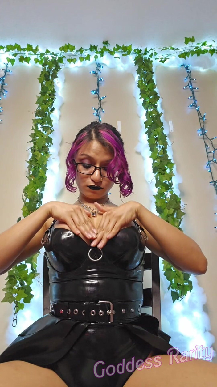 Goddess Rarity: La dea rarità offre a voi patetici perdenti un istruzioni...