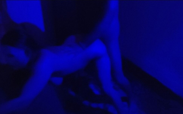 Busty Banuu: 베한 코 고디 바나카르 카르 초다 간디 갈리 섹스 비디오