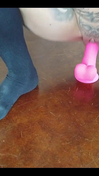Menunggang Dildo