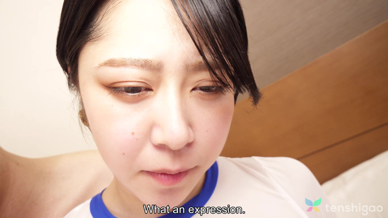 Tenshigao: Reona sato è tornata e in uniforme sembra molto sexy