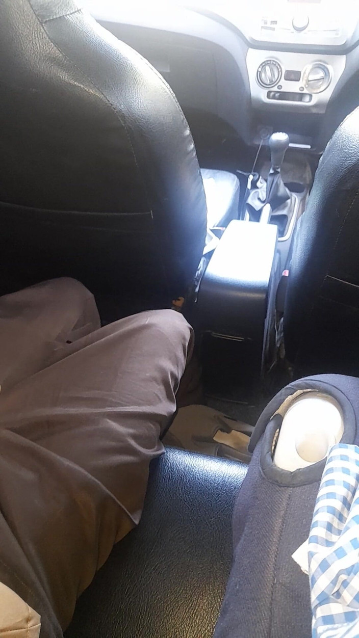 Naomisinka: Crossdressing masturbando-se vestindo mulher brilhante uniforme escolar Seragam Pramuka