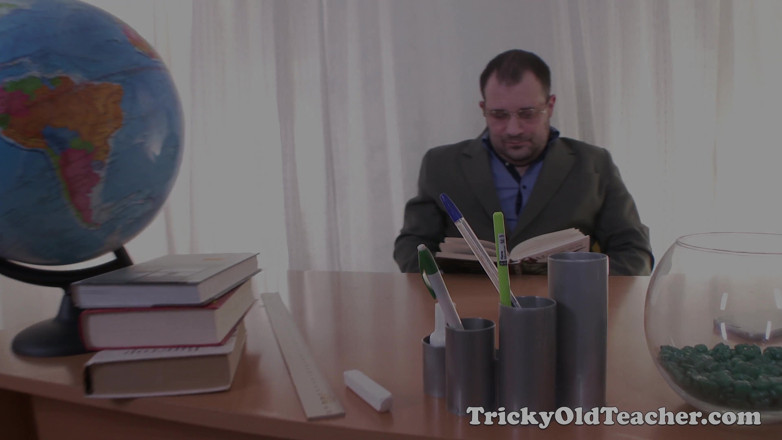 Tricky Old Teacher: Cute blonde teen aria gets fucked by her teacher