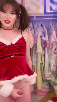 A Sissy Bimbo Gift