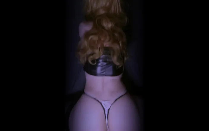 Evelo: Redhead Sissy Anal Cock Toy