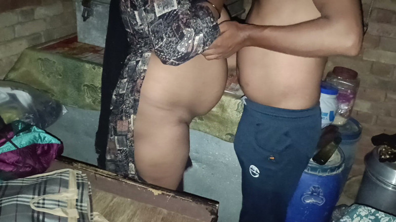Bhabhi UP: Najma Bhabhi Ki Dekh Toh Main Mad Ho Gaya Bhabhi...