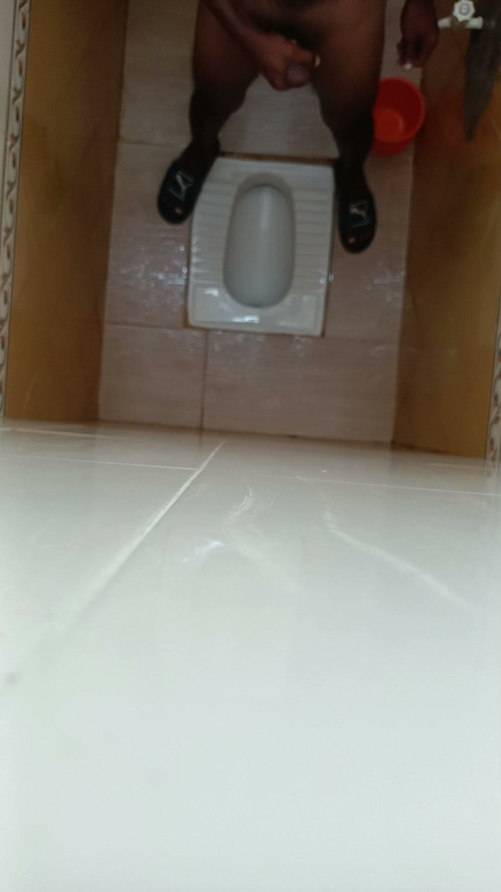 Rake: Masturbasi di kamar mandi