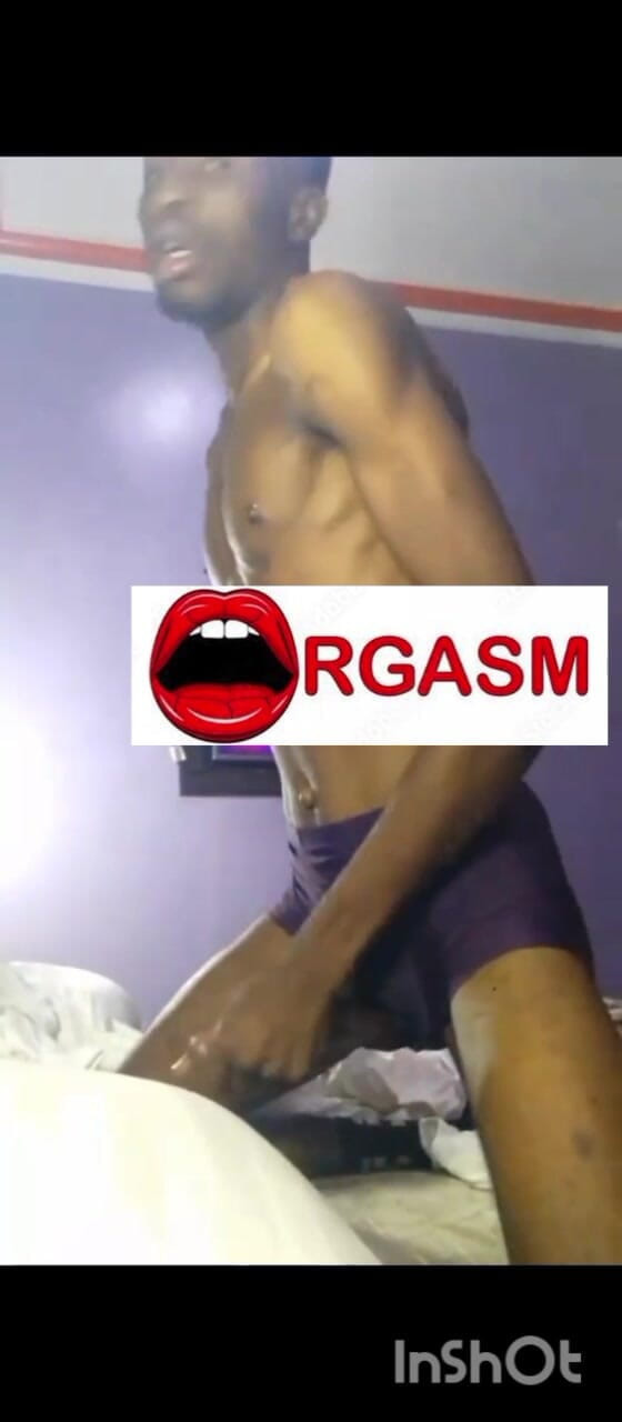 Sweetass132: Onanerar Min Feta Svarta Kuk