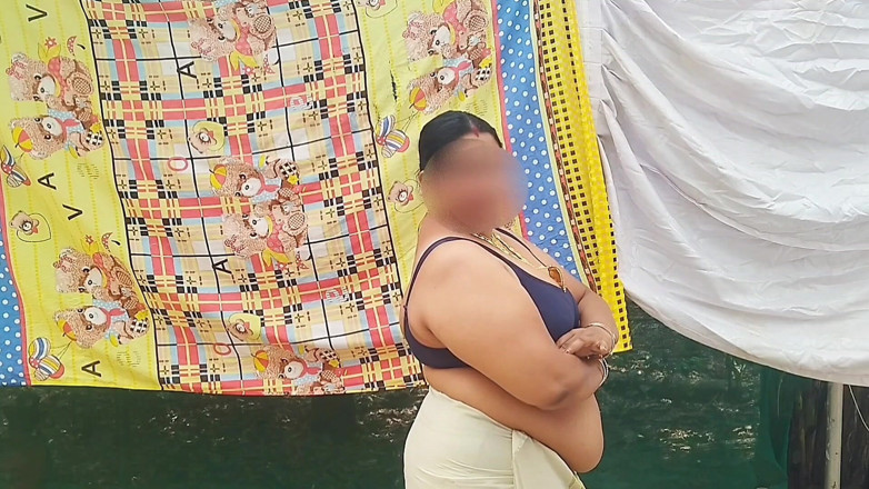 Anne Ipe: bities, vibhinn kon, vishaal stan dikha raha hai bhaag 1