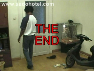 Dark room of slave seks: 需要打屁股