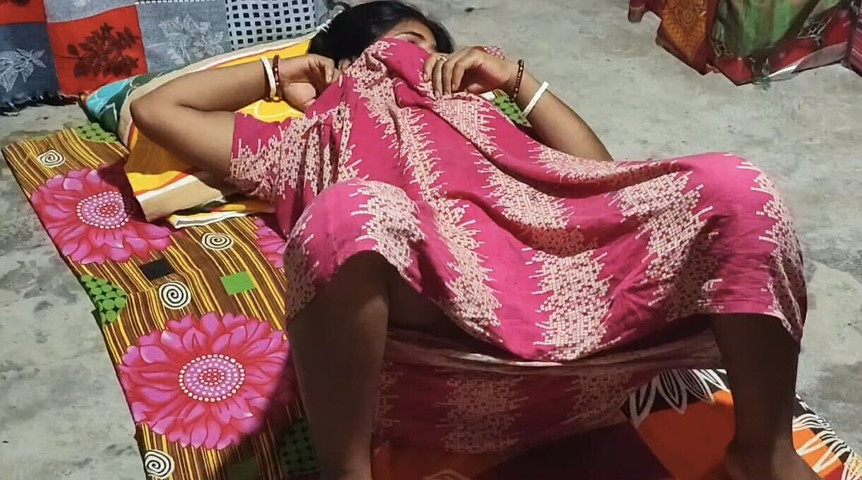 Bengali Bhabhi Taboo Sex with Clear Audio! Don't Cum Inside My Pussy! (BanglaBIBI)