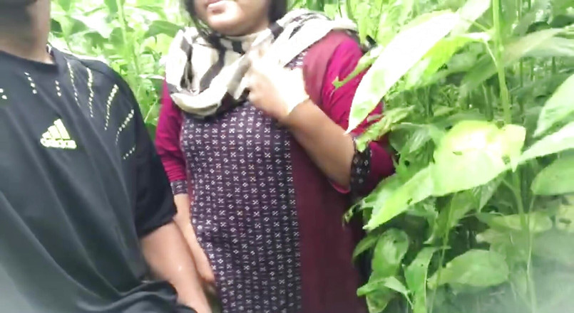 Nadiyaxxx02: Devar and Bhabhi Secretly Go to the Jungle and Have...