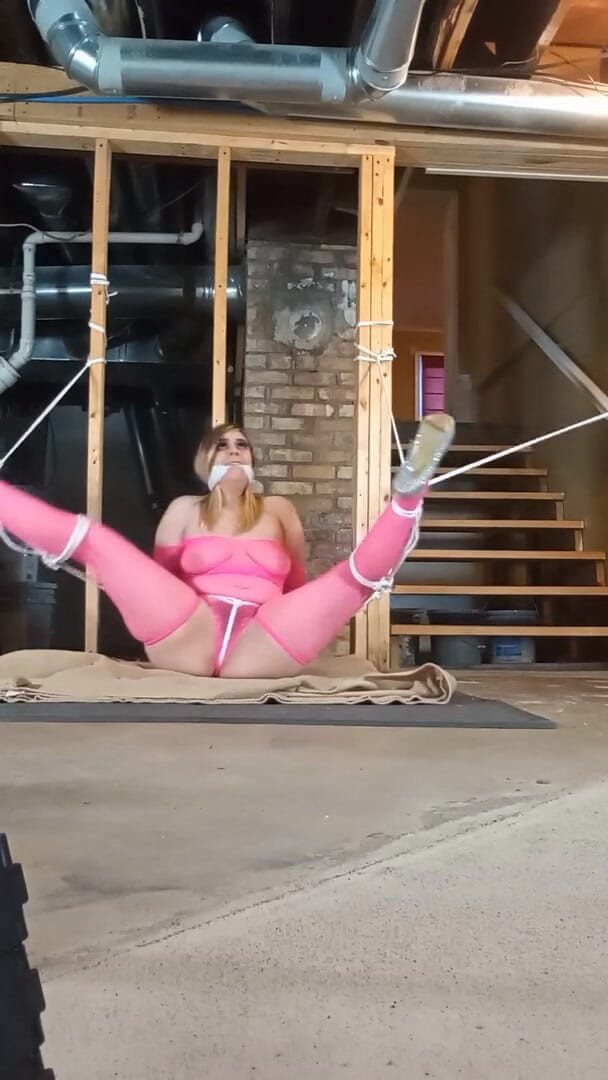 Tropical Lust: BTS bondage shoot