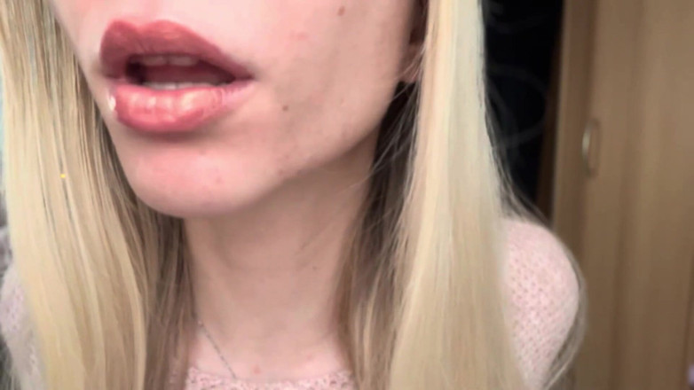 Goddess_Bella_Rae: La bocca suona no parlando asmr