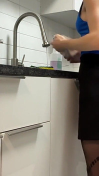 Ela é tão minúscula, mas tão alta