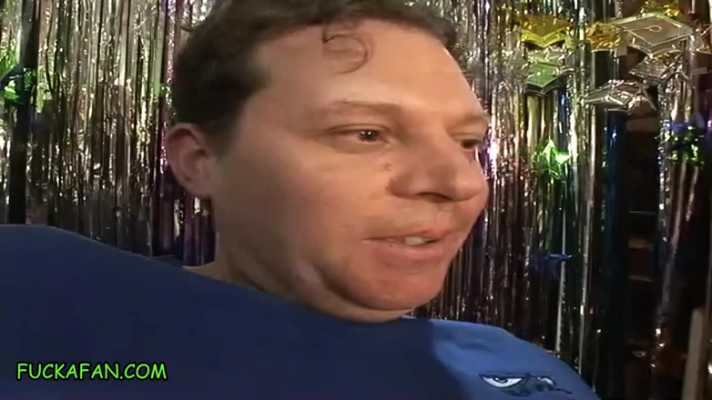 Fuck a Fan: Fuck a Fan Pay - Fã goza cedo, então Porno Dan...