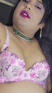 Purple Indian Wear Look