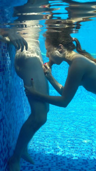 Mona Blue Fucks Her Stepbrother Underwater