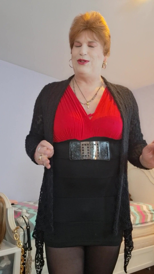 I Am Going to Get Alot of Attention Tonight! (Victoria Lecherri)