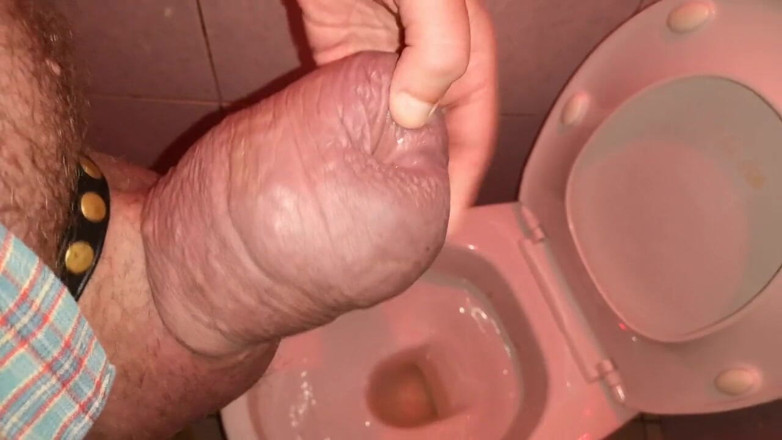 Monster_Meat_: Fingrar min kuk fick mig att komma