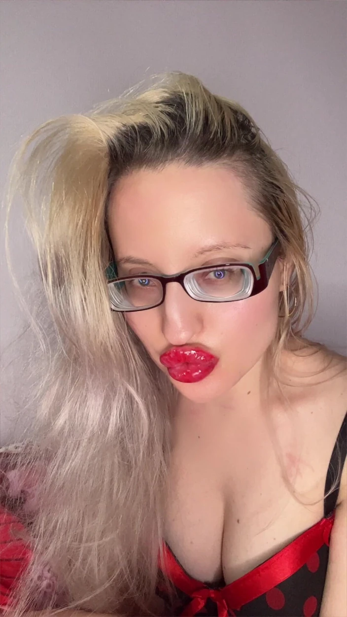 FinDom Goaldigger: Bimbo dívka nebo chlapec transformace