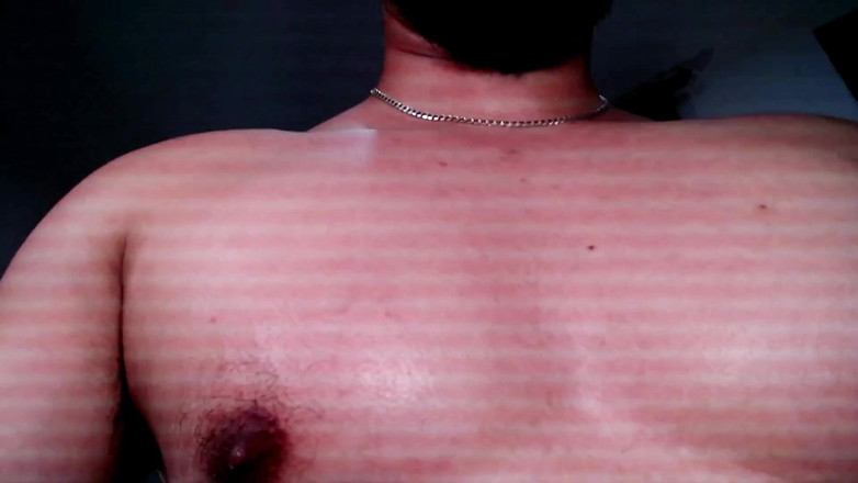 Tommhot: Hraní s mými bradavkami - sexy bradavky