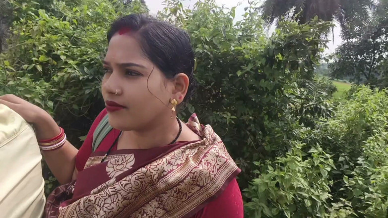 Sona bhabhi: インドのデシ・ビハーリ村の妻、ハードタッチ、大きな胸