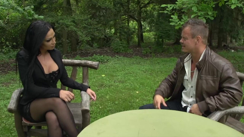 MCG Empire: Rebotando tetas mientras la polla folla el coño mojado sin...