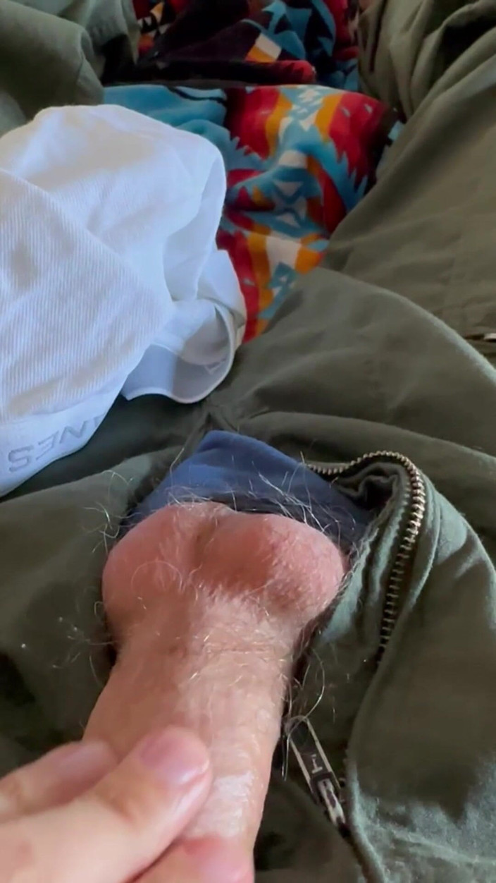 Gay Soldier Stuff: Bắn tinh trên một jockstrap màu xanh, quần lót màu...