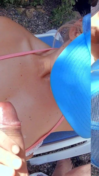 Ngocok kontol, toket, dan memek