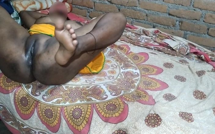 Hot Sex Bhabi: Sexe torride d’une femme du village avec son mari