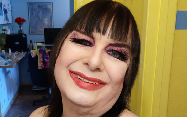 Michele Thompson: Michele Thompson, sexy věci v červené barvě