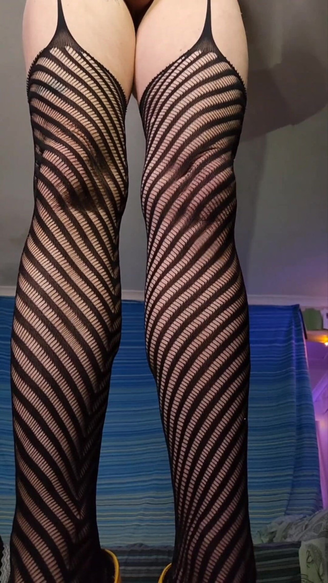 Teasing in My Sexy Long Dress Before Cutting It Short and Flapping My Sissy Cock for Daddy (Lizzaal ZZ)
